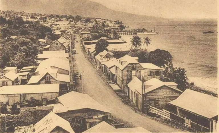 Vue ancienne du quartier du Bas-du-Bourg à Basse-Terre