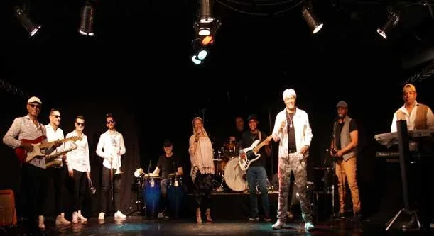Les artistes du spectacle Tribute Kassav 13 sur scène